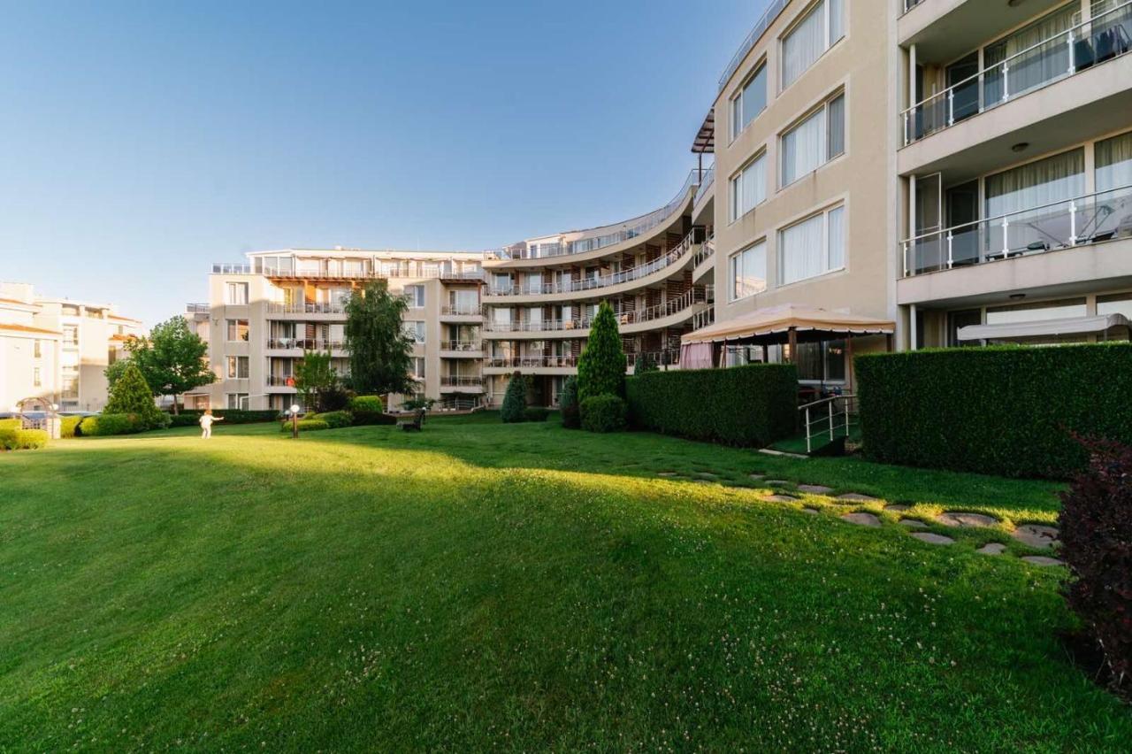 Apartments In Sunny Island Complex Tschernomorez Exterior foto