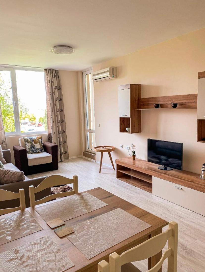 Apartments In Sunny Island Complex Tschernomorez Exterior foto